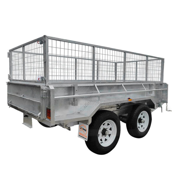 The 10×5 Dual Axle Hydraulic Tipper Tandem Box Trailer – 3500KG ATM with ramp holders features high wire mesh sides, double axles, and white wheels. Shown empty against a white background, it’s ideal for hauling materials.